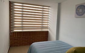 Moderno apartamento cerca al aeropuerto